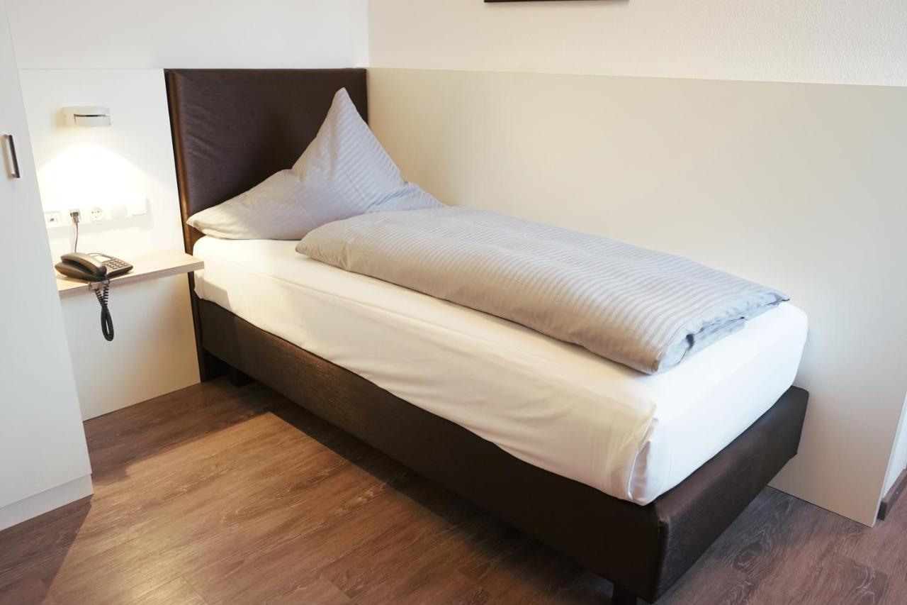 Hotel Am Ostpark Neubiberg Kültér fotó