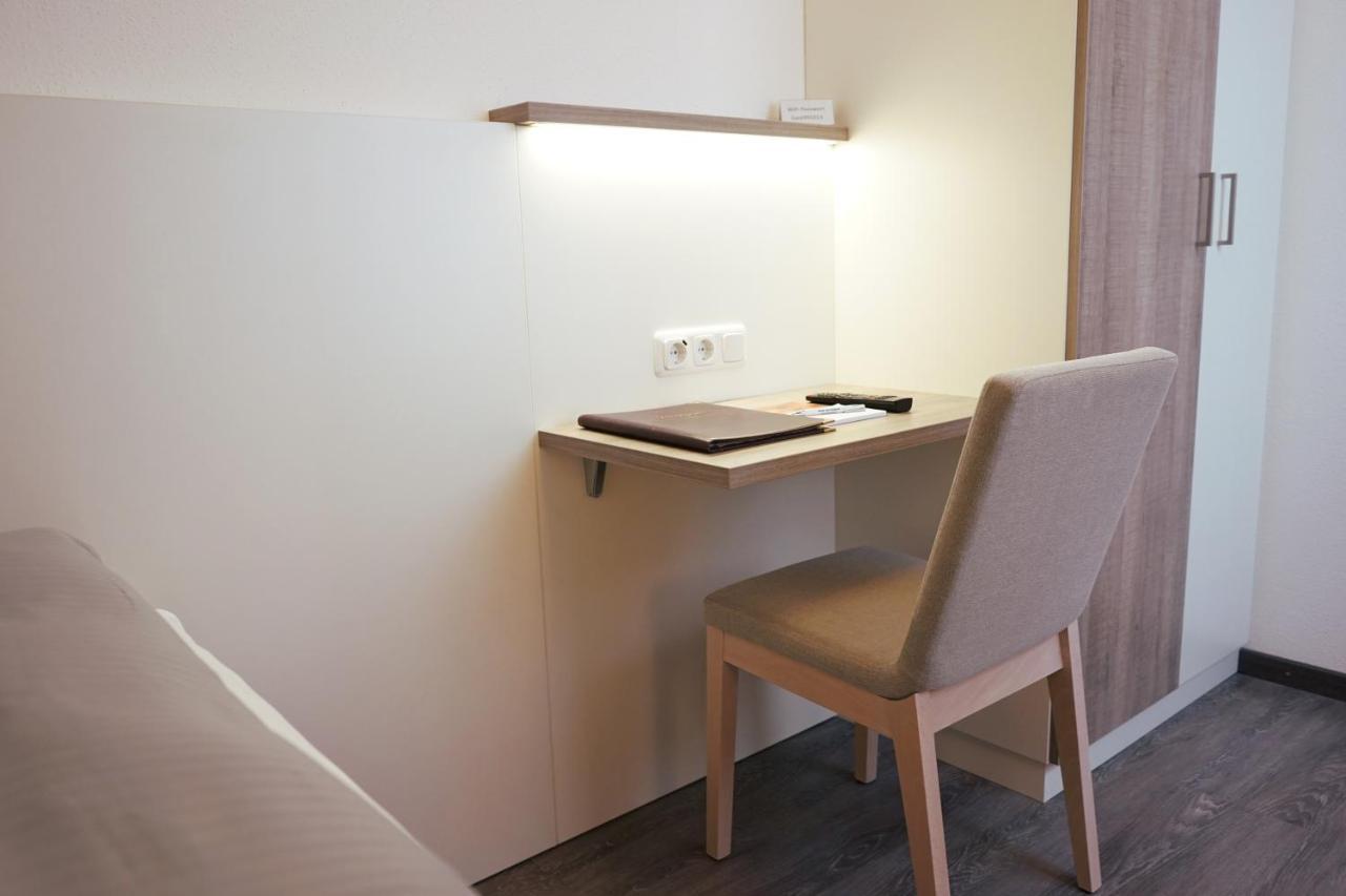 Hotel Am Ostpark Neubiberg Kültér fotó